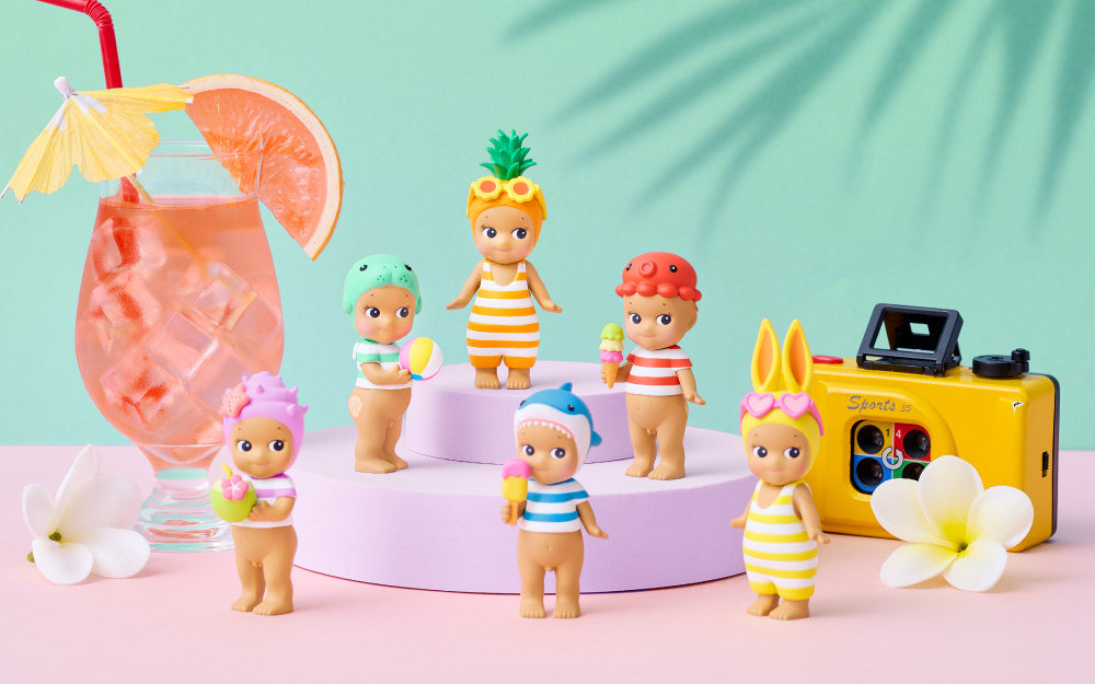 thumbnail_SummerSunkissed_02.png Summer Vacation: Sun-Kissed Style - Image 1